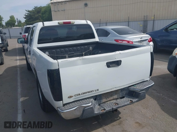 2005 Chevrolet Colorado 1SC LS Z85 with VIN 1GCCS136258113504, listed as a IAAI auction lot 42160678 with 377,555 mi miles. Bid and sale history available at carsss.com. Image 6.