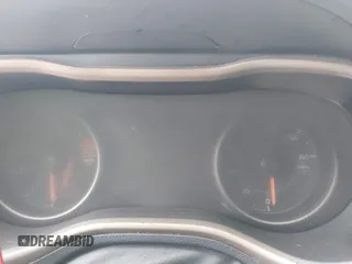 2017 Jeep Cherokee Limited с VIN 1C4PJMDB9HW636598, выставлен на аукционе IAAI как лот 42239206 с пробегом Не указан миль и . История ставок и продаж доступна на DreamBid. Изображение 7.