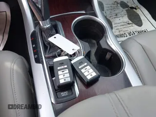 2016 Acura TLX z VIN 19UUB1F38GA013569, wystawiony jako IAAI lot #42468568 z przebiegiem 205 284 mil mil oraz . Historia ofert i sprzedaży dostępna na DreamBid. Obrazek 11.