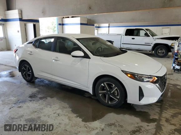 2024 Nissan Sentra SV with VIN 3N1AB8CV2RY390433, listed as a Copart auction lot 59626335 with 5,597 mi miles and Salvage title. Bid and sale history available at DreamBid. Image 4.