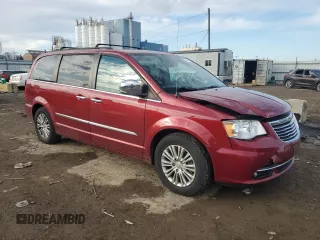2015 Chrysler Town & Country Touring-L with VIN 2C4RC1CG1FR677280, listed as a Copart auction lot 44244245 with 95,529 mi miles and Salvage Title. Bid and sale history available at carsss.com. Image 4.