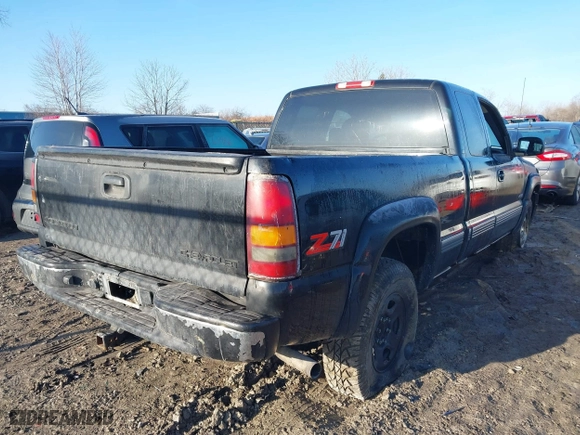 2000 Chevrolet Silverado 1500 LS with VIN 2GCEK19T1Y1112633, listed as a IAAI auction lot 41769926 with 87,690 mi miles. Bid and sale history available at carsss.com. Image 4.