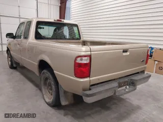 2002 Ford Ranger XL with VIN 1FTYR14U02PB48204, listed as a IAAI auction lot 41928327 with 276,244 mi miles. Bid and sale history available at carsss.com. Image 3.