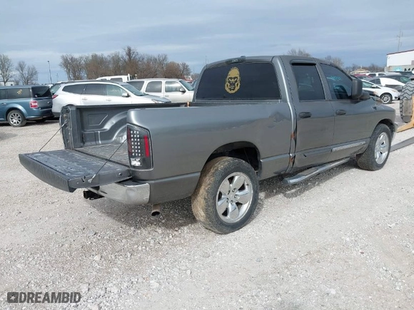2007 Dodge Ram 1500 SLT with VIN 1D7HA18P37J570771, listed as a IAAI auction lot 41815430 with 231,245 mi miles. Bid and sale history available at carsss.com. Image 4.
