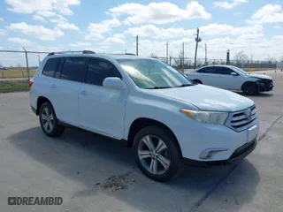 2011 Toyota Highlander Limited with VIN 5TDYK3EH4BS049750, listed as a IAAI auction lot 41787928 with 1 mi miles. Bid and sale history available at carsss.com. Image 1.