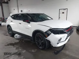 2023 Chevrolet Blazer LT z VIN 3GNKBCR49PS220399, wystawiony jako IAAI lot #40439933 z przebiegiem 17 531 mil mil oraz . Historia ofert i sprzedaży dostępna na DreamBid. Obrazek 1.