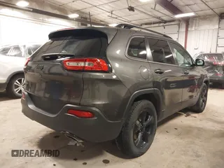 2018 Jeep Cherokee Limited with VIN 1C4PJMDX0JD617273, listed as a IAAI auction lot 41371684 with 91,821 mi miles. Bid and sale history available at carsss.com. Image 4.