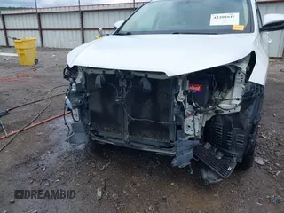 2015 Toyota Highlander XLE z VIN 5TDKKRFHXFS072625, wystawiony jako IAAI lot #42202616 z przebiegiem 121 337 mil mil oraz . Historia ofert i sprzedaży dostępna na DreamBid. Obrazek 6.