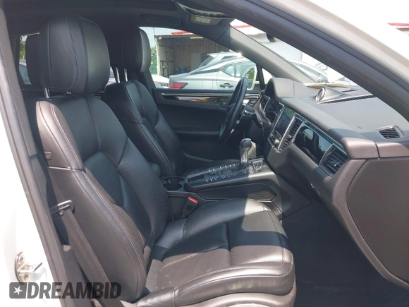 2018 Porsche Macan S with VIN WP1AB2A50JLB33909, listed as a IAAI auction lot 42392836 with 89,328 mi miles and . Bid and sale history available at DreamBid. Image 5.