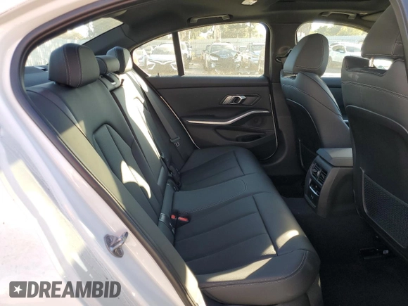 2022 BMW 3 Series M340i with VIN 3MW5U7J05N8C58784, listed as a Copart auction lot 82155364 with 23,376 mi miles and Salvage Title. Bid and sale history available at carsss.com. Image 11.