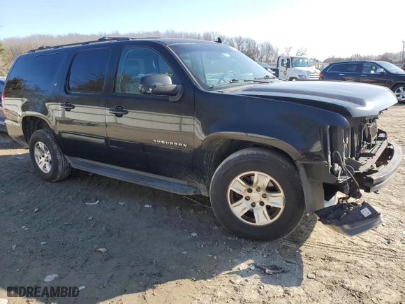 2010 Chevrolet Suburban LT with VIN 1GNUKJE31AR130863, listed as a Copart auction lot 42419415 with 310,033 mi miles and Clean Title. Bid and sale history available at carsss.com. Image 4.