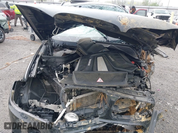 2015 BMW X5 xDrive50i z VIN 5UXKR6C56F0J78575, wystawiony jako IAAI lot #41933018 z przebiegiem Nie podano mil oraz . Historia ofert i sprzedaży dostępna na DreamBid. Obrazek 10.