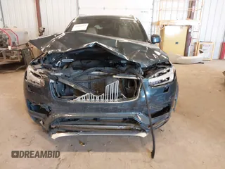 2018 Volvo XC90 Inscription with VIN YV4A22PLXJ1344826, listed as a IAAI auction lot 41663313 with 93,227 mi miles. Bid and sale history available at carsss.com. Image 6.