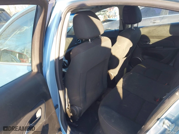 2012 Chevrolet Cruze LT w/1LT with VIN 1G1PF5SC1C7139978, listed as a IAAI auction lot 41272784 with 147,537 mi miles. Bid and sale history available at carsss.com. Image 8.