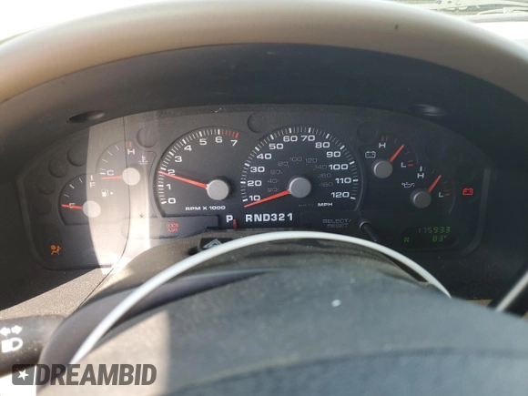 2004 Ford Explorer XLT with VIN 1FMZU73E94UC05497, listed as a Copart auction lot 73175304 with 175,933 mi miles and Clean Title. Bid and sale history available at DreamBid. Image 9.