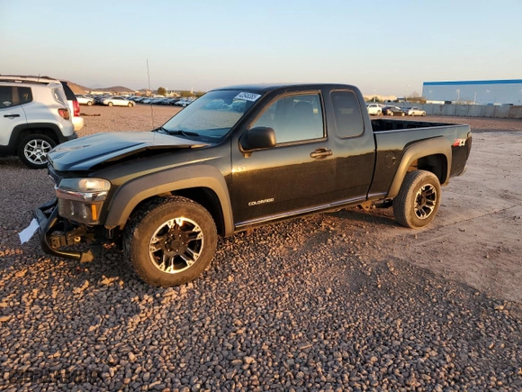 2005 Chevrolet Colorado LS Z71 with VIN 1GCDT196658182639, listed as a Copart auction lot 43548385 with 183,129 mi miles and Salvage Title. Bid and sale history available at carsss.com. Image 1.