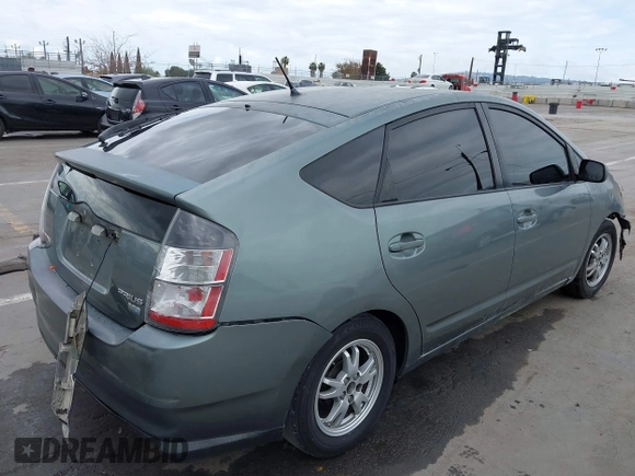 2004 Toyota Prius with VIN JTDKB20U840019578, listed as a IAAI auction lot 42045925 with Not Provided miles and . Bid and sale history available at DreamBid. Image 4.