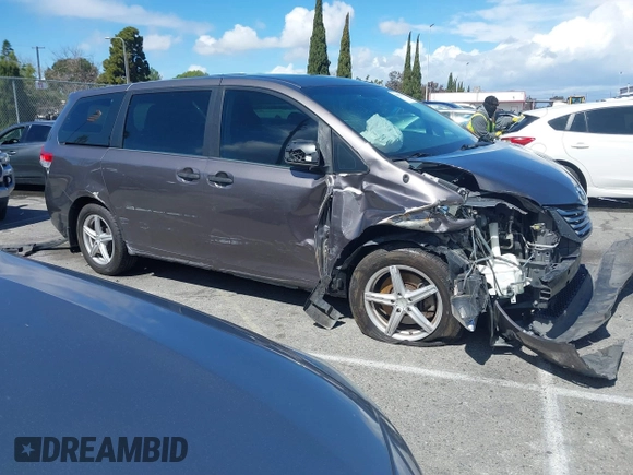 2011 Toyota Sienna with VIN 5TDZK3DC0BS078642, listed as a IAAI auction lot 41802147 with 263,309 mi miles. Bid and sale history available at carsss.com. Image 14.