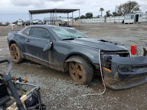 2015 Chevrolet Camaro SS with VIN 2G1FK1EJXF9104630, listed as a Copart auction lot 49088205 with 11,279 mi miles and Salvage Title. Bid and sale history available at carsss.com. Image 4.