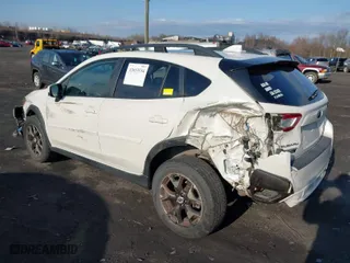 2018 Subaru Crosstrek Premium with VIN JF2GTADC9J8296592, listed as a IAAI auction lot 42033534 with 71,572 mi miles. Bid and sale history available at carsss.com. Image 3.