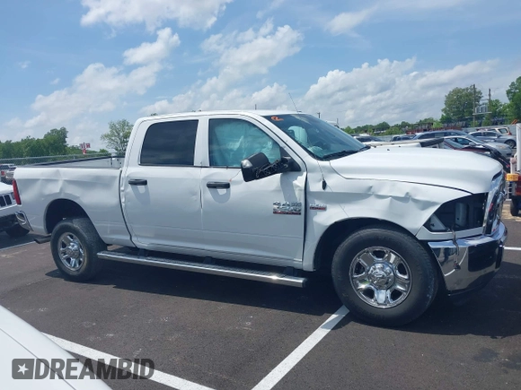 2018 Ram 2500 Tradesman with VIN 3C6UR5CJ6JG276003, listed as a IAAI auction lot 42128023 with 41,113 mi miles and . Bid and sale history available at DreamBid. Image 13.