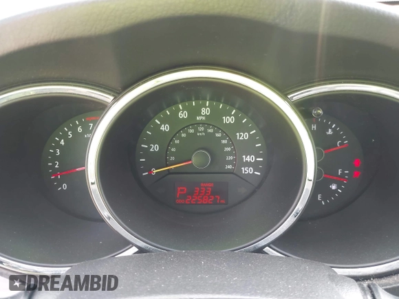 2013 Kia Sorento EX with VIN 5XYKU4A22DG413476, listed as a IAAI auction lot 41904366 with 225,827 mi miles and . Bid and sale history available at carsss.com. Image 7.