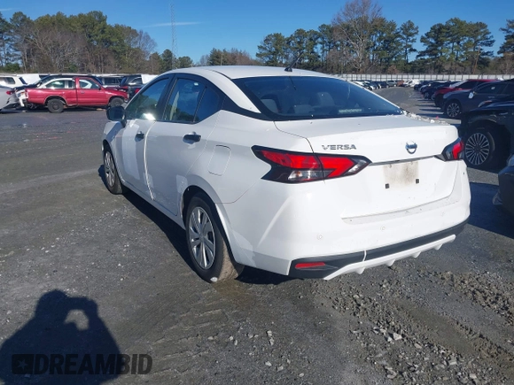 2020 Nissan Versa S z VIN 3N1CN8DV7LL860331, wystawiony jako IAAI lot #41259933 z przebiegiem 78 447 mil mil oraz . Historia ofert i sprzedaży dostępna na DreamBid. Obrazek 3.