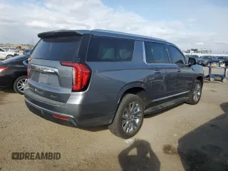 2021 GMC Yukon XL SLT with VIN 1GKS2GKD7MR453176, listed as a Copart auction lot 89331305 with 46,238 mi miles and Salvage Title. Bid and sale history available at carsss.com. Image 3.