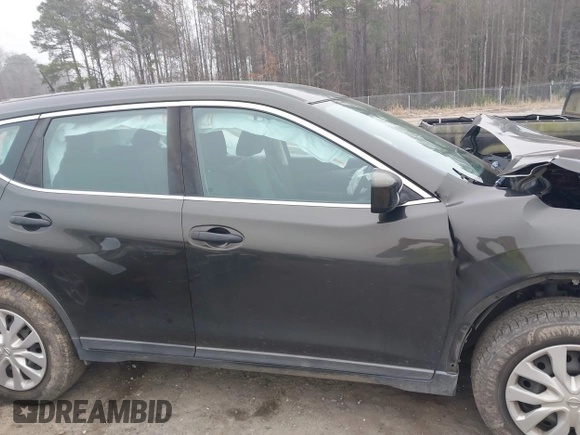 2016 Nissan Rogue SV with VIN KNMAT2MV6GP665869, listed as a IAAI auction lot 41800334 with 141,721 mi miles. Bid and sale history available at carsss.com. Image 13.