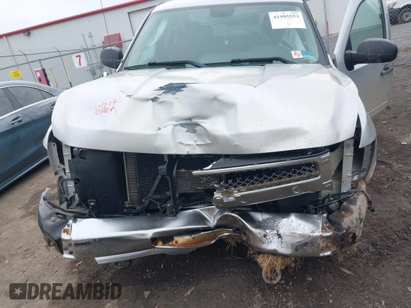 2013 Chevrolet Silverado 1500 LT with VIN 1GCRKSE72DZ239246, listed as a IAAI auction lot 41995553 with 190,290 mi miles and . Bid and sale history available at DreamBid. Image 10.