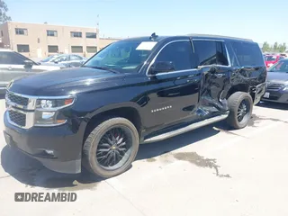 2017 Chevrolet Suburban LT z VIN 1GNSKHKC9HR234340, wystawiony jako IAAI lot #42327787 z przebiegiem 79 013 mil mil oraz . Historia ofert i sprzedaży dostępna na DreamBid. Obrazek 2.