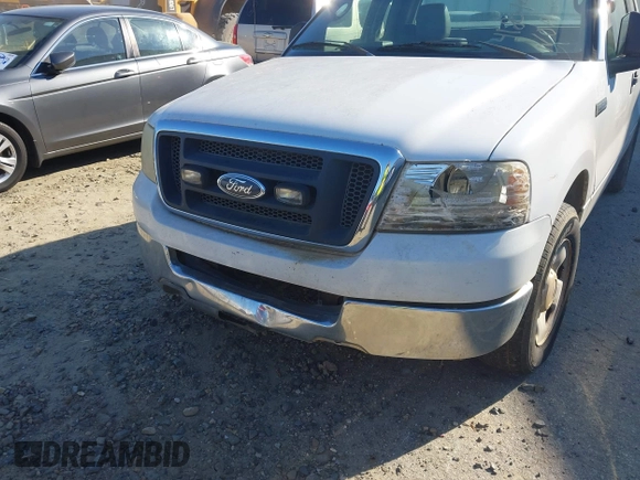 2004 Ford F-150 XL with VIN 1FTRF12W74NC52818, listed as a IAAI auction lot 41807293 with 291,166 mi miles. Bid and sale history available at carsss.com. Image 6.