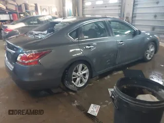 2014 Nissan Altima SV with VIN 1N4AL3AP4EC108576, listed as a IAAI auction lot 41333694 with 143,066 mi miles and . Bid and sale history available at DreamBid. Image 4.