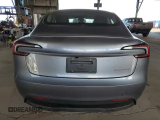 2025 Tesla Model 3 Long Range z VIN 5YJ3E1EB8SF922812, wystawiony jako Copart lot #48794645 z przebiegiem 1 731 mil mil oraz Szkoda całkowita • Salvage title. Historia ofert i sprzedaży dostępna na DreamBid. Obrazek 6.
