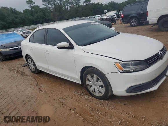 2013 Volkswagen Jetta Sedan SE with VIN 3VWDP7AJ9DM375835, listed as a Copart auction lot 80051974 with 180,645 mi miles and Salvage Title. Bid and sale history available at carsss.com. Image 4.