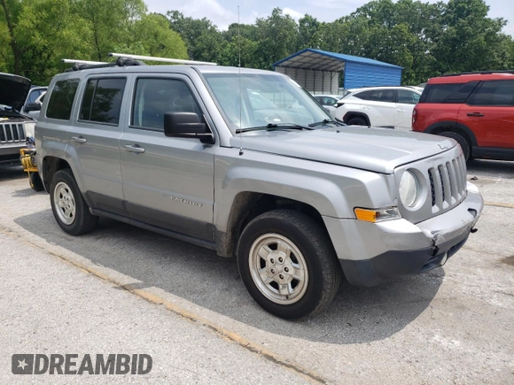 2015 Jeep Patriot Sport with VIN 1C4NJRBB0FD381629, listed as a Copart auction lot 59335355 with 135,347 mi miles and Salvage title. Bid and sale history available at DreamBid. Image 4.