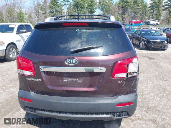 2012 Kia Sorento EX with VIN 5XYKU3A65CG299100, listed as a IAAI auction lot 42098445 with 172,203 mi miles. Bid and sale history available at carsss.com. Image 17.