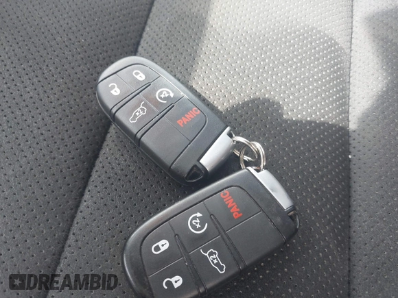 2021 Jeep Grand Cherokee Laredo X z VIN 1C4RJEAG0MC624737, wystawiony jako IAAI lot #42133614 z przebiegiem 61 970 mil mil oraz . Historia ofert i sprzedaży dostępna na DreamBid. Obrazek 11.