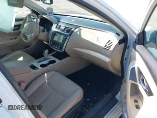 2016 Nissan Altima SR with VIN 1N4AL3AP7GC149531, listed as a IAAI auction lot 41893524 with 48,058 mi miles and . Bid and sale history available at carsss.com. Image 5.