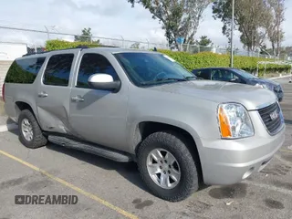 2007 GMC Yukon XL SLT with VIN 1GKFK16337J249607, listed as a IAAI auction lot 41896517 with 233,878 mi miles. Bid and sale history available at carsss.com. Image 1.