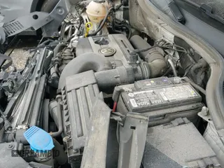 2017 Volkswagen Tiguan S с VIN WVGBV7AX4HK054301, выставлен на аукционе IAAI как лот 42492827 с пробегом 116 662 миль миль и . История ставок и продаж доступна на DreamBid. Изображение 19.