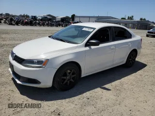 2013 Volkswagen Jetta S with VIN 3VW1K7AJ6DM299556, listed as a Copart auction lot 61679695 with 147,979 mi miles and Clean title. Bid and sale history available at DreamBid. Image 1.
