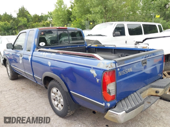 1999 Nissan Frontier XE z VIN 1N6DD26S5XC319085, wystawiony jako IAAI lot #42469039 z przebiegiem 59 251 mil mil oraz . Historia ofert i sprzedaży dostępna na DreamBid. Obrazek 3.