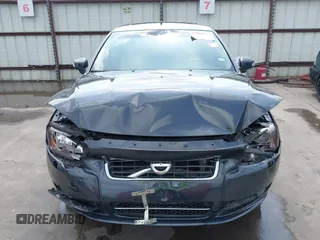 2011 Volvo S80 3.2L with VIN YV1952AS1B1138075, listed as a IAAI auction lot 41918597 with 192,441 mi miles. Bid and sale history available at carsss.com. Image 12.