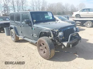 2017 Jeep Wrangler Unlimited Sahara with VIN 1C4BJWEG6HL735431, listed as a IAAI auction lot 41700357 with 100,035 mi miles. Bid and sale history available at carsss.com. Image 6.