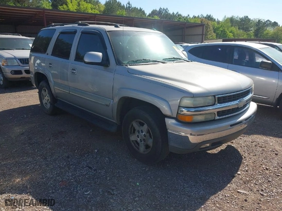 2004 Chevrolet Tahoe LT with VIN 1GNEC13Z24J249971, listed as a IAAI auction lot 42021072 with 367,657 mi miles. Bid and sale history available at carsss.com. Image 1.