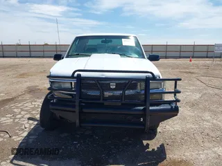 1998 Chevrolet Silverado 1500 with VIN 1GCEK19R0WR134874, listed as a IAAI auction lot 42062143 with 162,211 mi miles and . Bid and sale history available at DreamBid. Image 12.