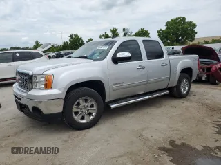 2012 GMC Sierra 1500 SLT z VIN 3GTP2WE79CG158581, wystawiony jako Copart lot #61607975 z przebiegiem 161 982 mil mil oraz Czysty tytuł • Clean title. Historia ofert i sprzedaży dostępna na DreamBid. Obrazek 1.