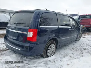 2015 Chrysler Town & Country Touring L with VIN 2C4RC1CG5FR573973, listed as a IAAI auction lot 41624188 with Not Provided miles and . Bid and sale history available at carsss.com. Image 4.