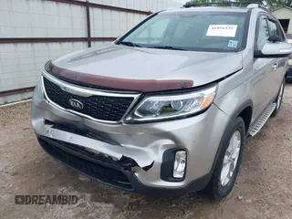 2014 Kia Sorento LX with VIN 5XYKT4A7XEG532862, listed as a IAAI auction lot 41896329 with 97,861 mi miles and . Bid and sale history available at carsss.com. Image 6.